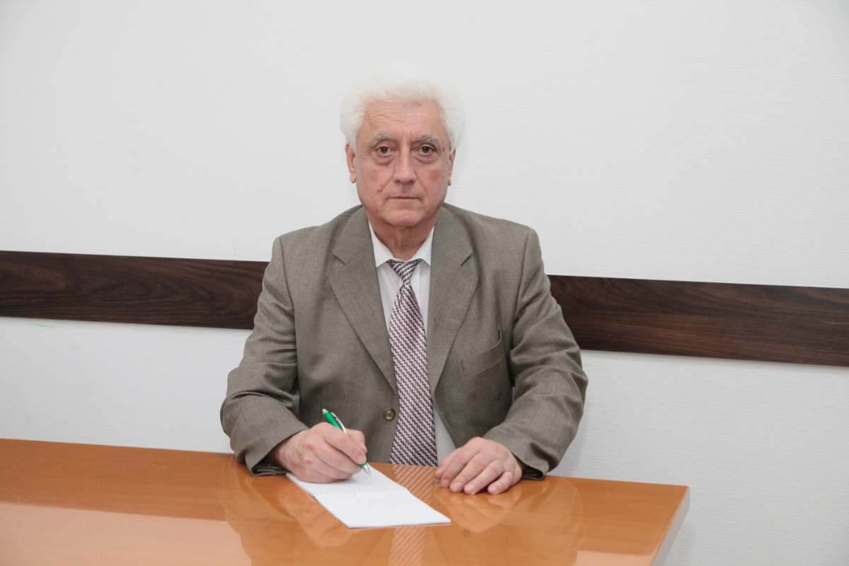 Tadqiqot markazi bo‘lim mudiri Ravshan Kayumov sudyalar uchun to‘lovga qobiliyatsizlik masalalari bo‘yicha ma’ruza qildi